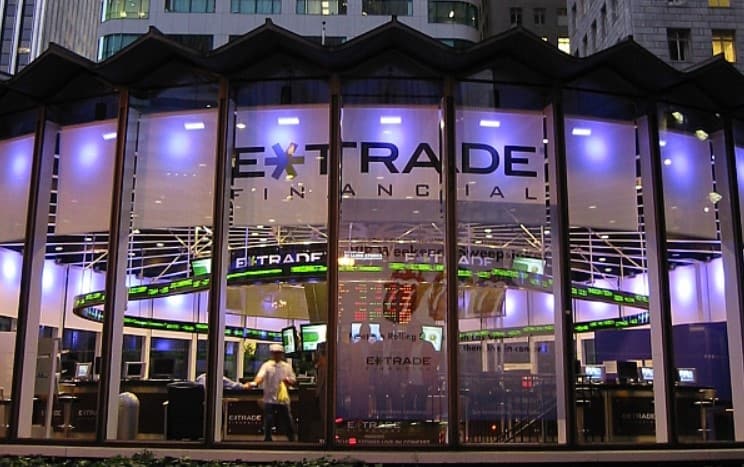 extrade 1