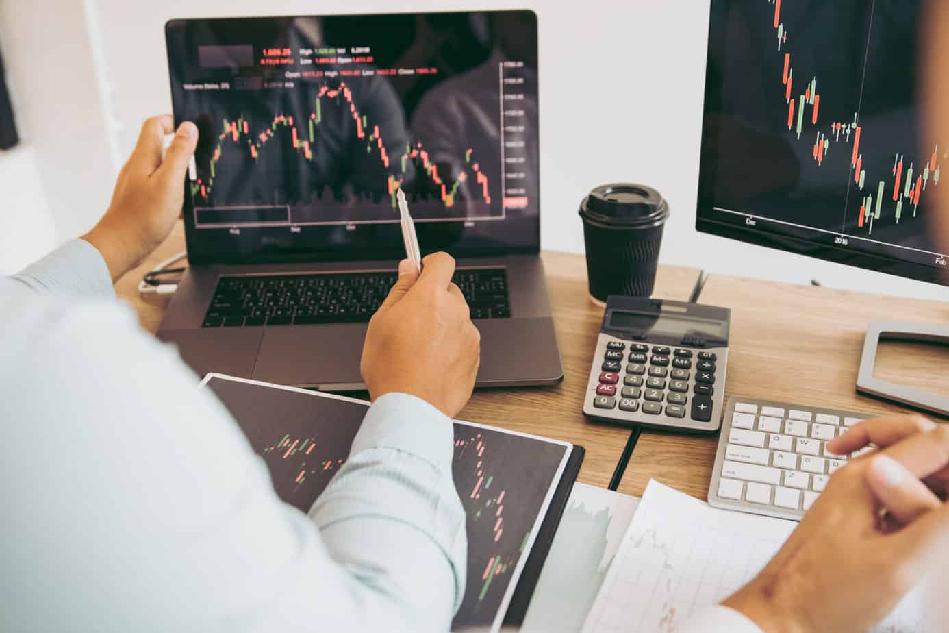 IRA vs Mutual Fund Compared: Which Is a Better Investment? - BiltWealth